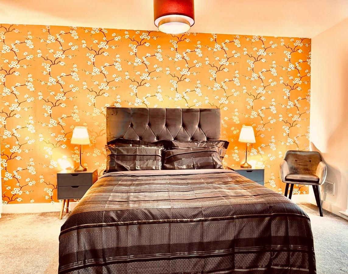 Апартаменти Modern Townhouse, Sleeps 4 With Parking Вейкфілд Екстер'єр фото